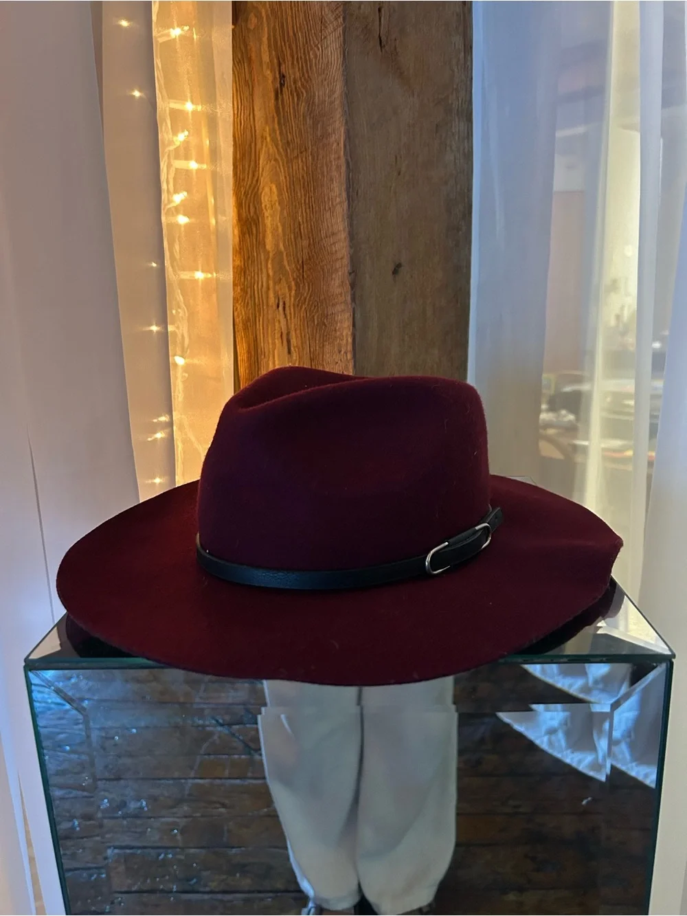 Women's Wine Felt Wide-Brim Hat with Black Leather Band Silver Buckle